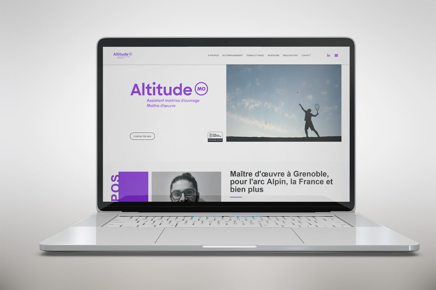 Déclinaison de l'identité visuelle d'Altitude MO pour la création de site internet made in Savoie